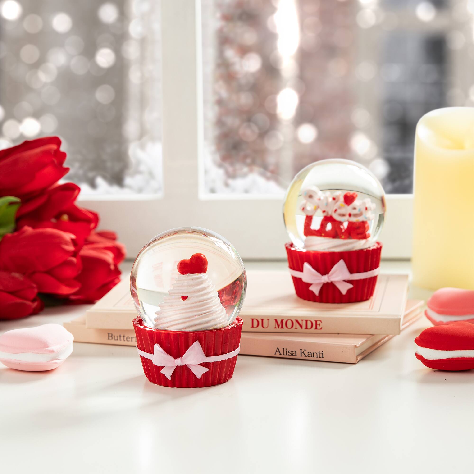 Glitzhome® 3.25" Valentine's Cupcake Waterglobes Set